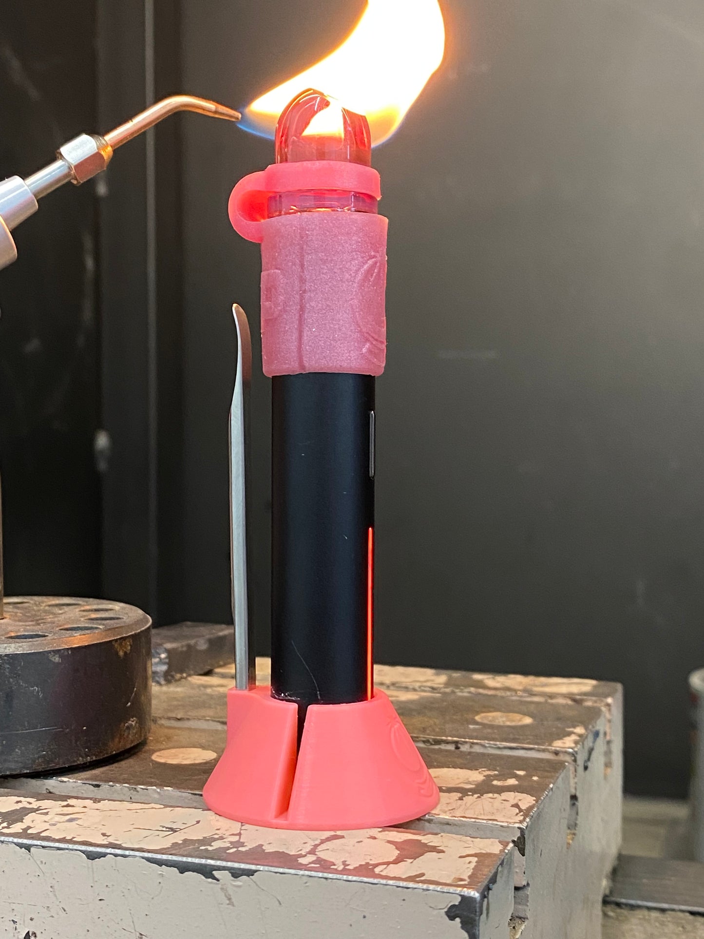Tether/Stand Combo Pretty in Pink